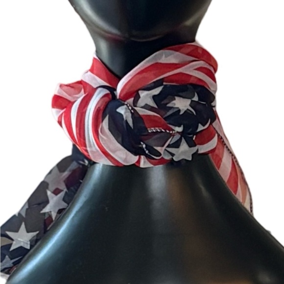 Patriotic Scarf🇺🇸🇺🇸🇺🇸 - Picture 3 of 4